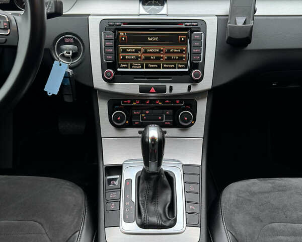 Коричневий Фольксваген Пассат, об'ємом двигуна 2 л та пробігом 217 тис. км за 12999 $, фото 67 на Automoto.ua