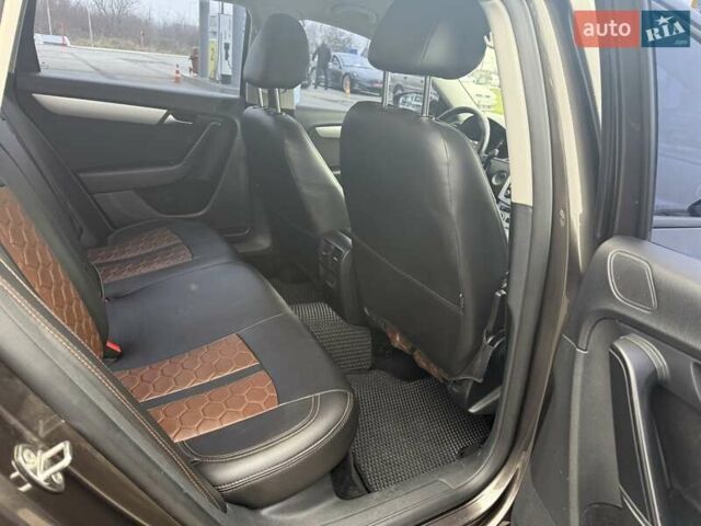 Коричневый Фольксваген Пассат, объемом двигателя 1.6 л и пробегом 250 тыс. км за 9999 $, фото 35 на Automoto.ua