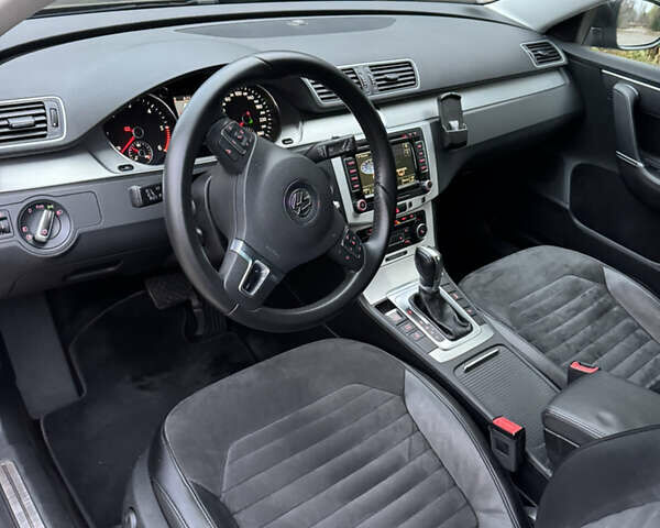 Коричневий Фольксваген Пассат, об'ємом двигуна 2 л та пробігом 217 тис. км за 12999 $, фото 42 на Automoto.ua