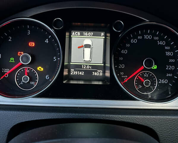 Коричневий Фольксваген Пассат, об'ємом двигуна 1.97 л та пробігом 239 тис. км за 12200 $, фото 15 на Automoto.ua