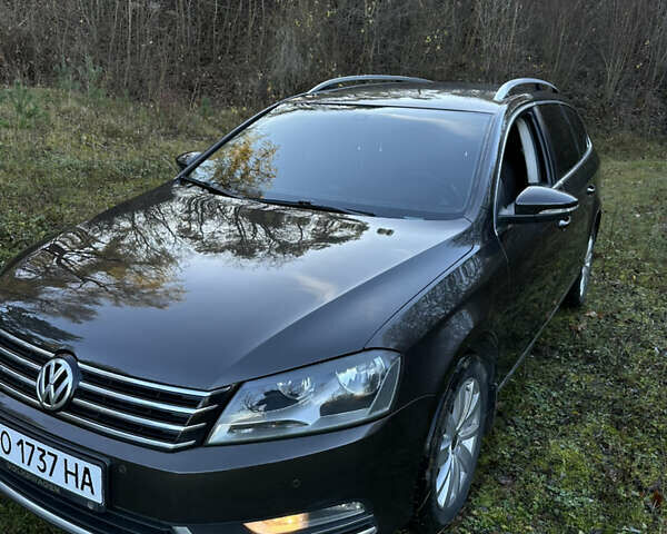 Коричневый Фольксваген Пассат, объемом двигателя 2 л и пробегом 270 тыс. км за 11100 $, фото 2 на Automoto.ua