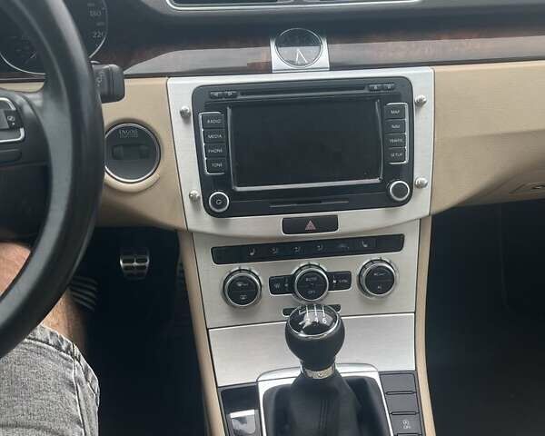 Фольксваген Пассат 2012 в Запорожье на Automoto.ua Коричневый Фольксваген Пассат, объемом двигателя 1.6 л и пробегом 320 тыс. км за 10100 $, фото 8 на Automoto.ua