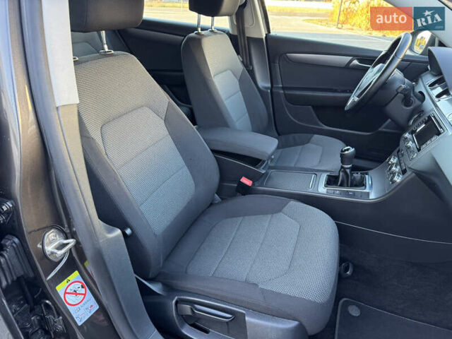 Коричневий Фольксваген Пассат, об'ємом двигуна 1.97 л та пробігом 239 тис. км за 12800 $, фото 28 на Automoto.ua