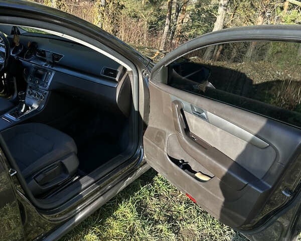 Коричневый Фольксваген Пассат, объемом двигателя 2 л и пробегом 270 тыс. км за 11100 $, фото 24 на Automoto.ua