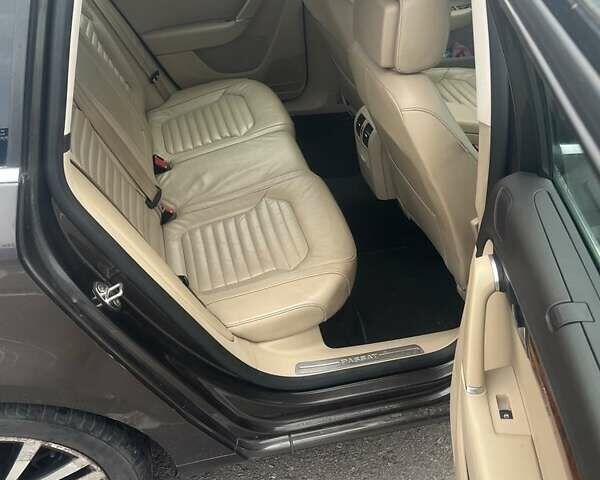 Фольксваген Пассат 2012 в Запорожье на Automoto.ua Коричневый Фольксваген Пассат, объемом двигателя 1.6 л и пробегом 320 тыс. км за 10100 $, фото 9 на Automoto.ua