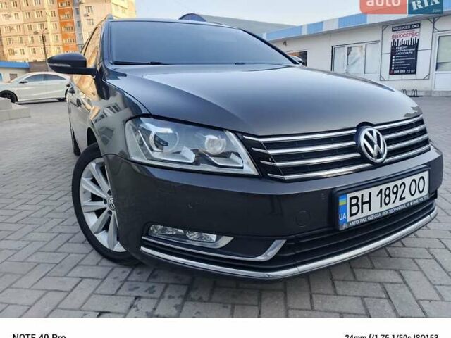 Коричневий Фольксваген Пассат, об'ємом двигуна 1.6 л та пробігом 232 тис. км за 10800 $, фото 22 на Automoto.ua