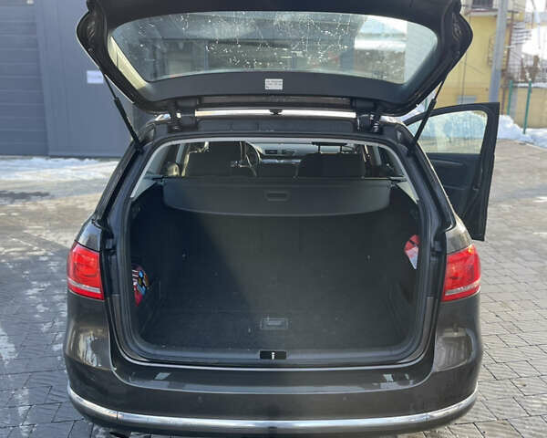 Коричневый Фольксваген Пассат, объемом двигателя 1.6 л и пробегом 284 тыс. км за 8950 $, фото 14 на Automoto.ua