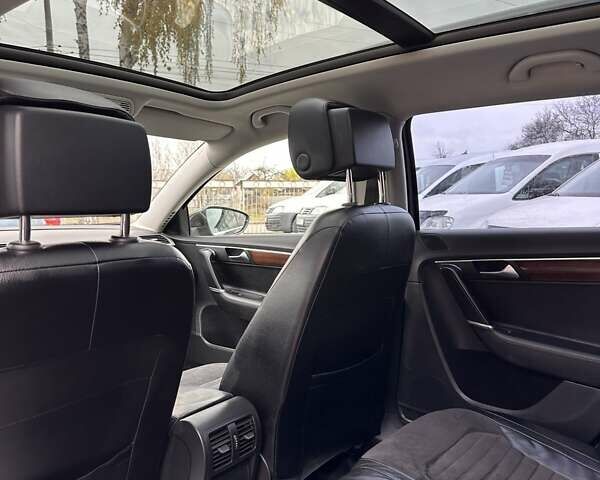 Коричневий Фольксваген Пассат, об'ємом двигуна 1.8 л та пробігом 229 тис. км за 9300 $, фото 11 на Automoto.ua