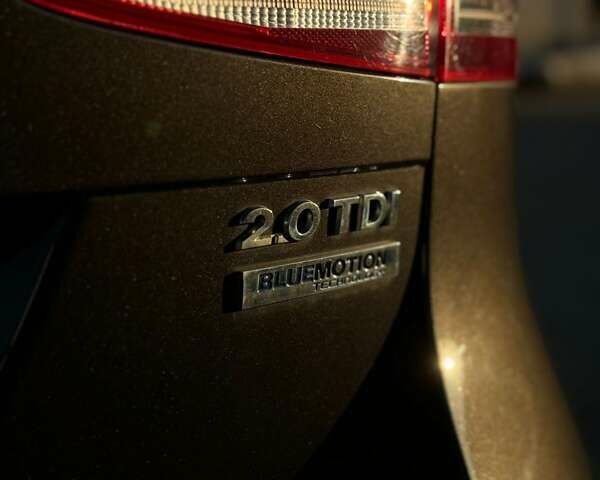 Коричневий Фольксваген Пассат, об'ємом двигуна 2 л та пробігом 328 тис. км за 9700 $, фото 37 на Automoto.ua