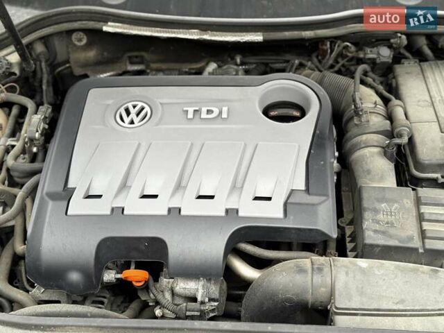 Коричневий Фольксваген Пассат, об'ємом двигуна 2 л та пробігом 267 тис. км за 10999 $, фото 45 на Automoto.ua