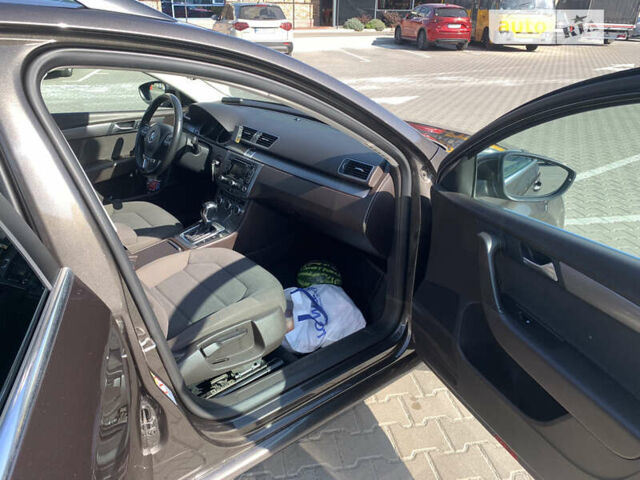 Коричневий Фольксваген Пассат, об'ємом двигуна 2 л та пробігом 265 тис. км за 9499 $, фото 4 на Automoto.ua