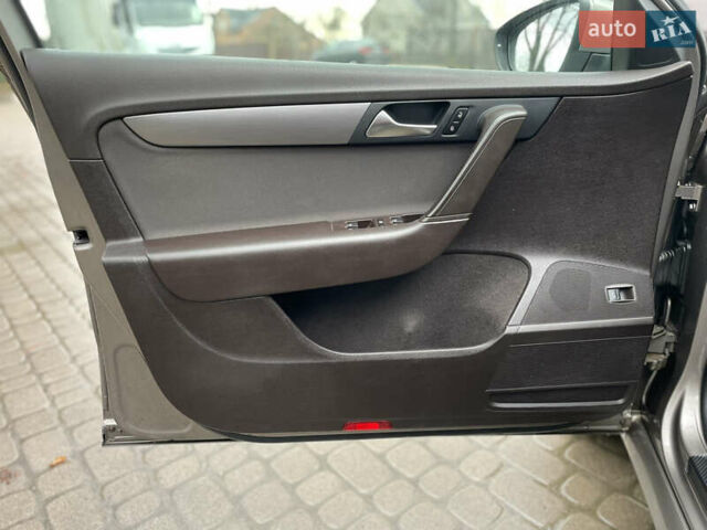 Коричневый Фольксваген Пассат, объемом двигателя 2 л и пробегом 225 тыс. км за 8599 $, фото 22 на Automoto.ua