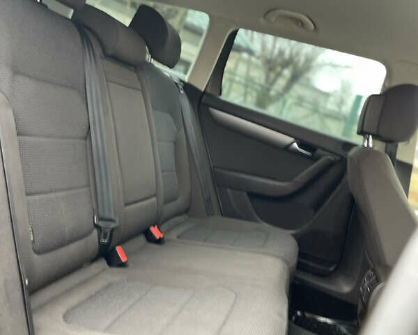 Коричневый Фольксваген Пассат, объемом двигателя 2 л и пробегом 225 тыс. км за 8599 $, фото 27 на Automoto.ua