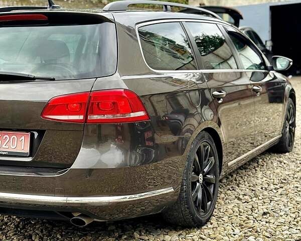 Коричневий Фольксваген Пассат, об'ємом двигуна 2 л та пробігом 267 тис. км за 10999 $, фото 16 на Automoto.ua