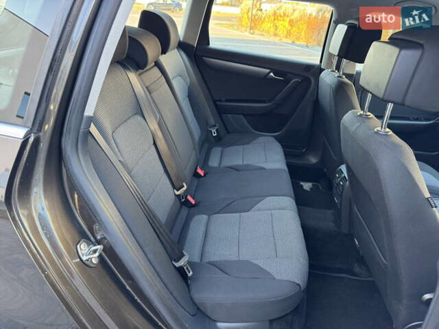 Коричневий Фольксваген Пассат, об'ємом двигуна 1.97 л та пробігом 239 тис. км за 12800 $, фото 26 на Automoto.ua