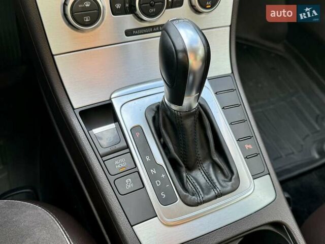 Коричневый Фольксваген Пассат, объемом двигателя 1.8 л и пробегом 165 тыс. км за 10500 $, фото 18 на Automoto.ua