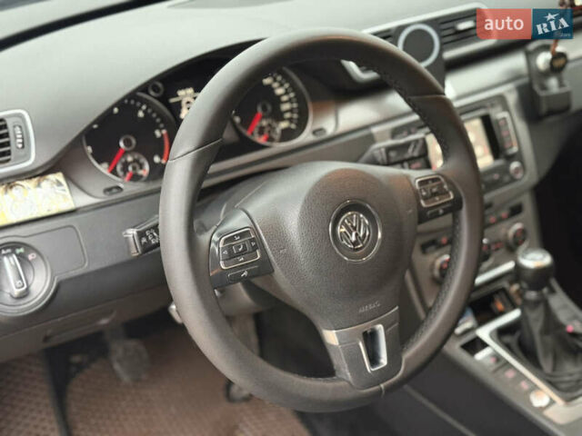 Коричневый Фольксваген Пассат, объемом двигателя 1.97 л и пробегом 260 тыс. км за 10800 $, фото 11 на Automoto.ua