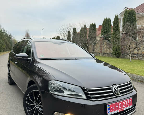 Коричневий Фольксваген Пассат, об'ємом двигуна 2 л та пробігом 217 тис. км за 12999 $, фото 19 на Automoto.ua