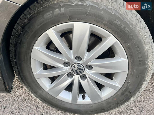 Коричневый Фольксваген Пассат, объемом двигателя 1.97 л и пробегом 310 тыс. км за 10999 $, фото 24 на Automoto.ua