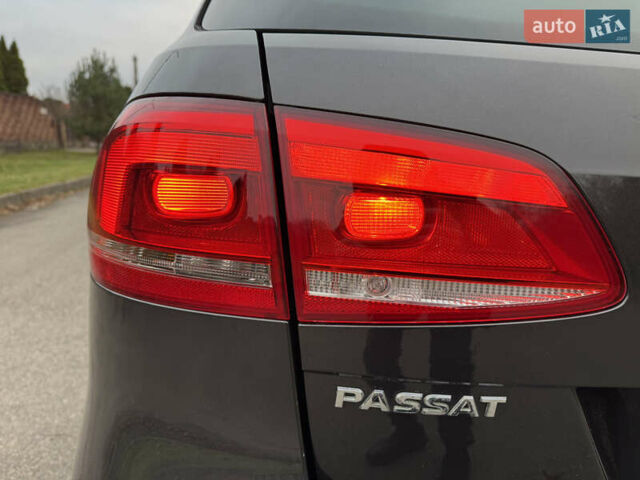 Коричневий Фольксваген Пассат, об'ємом двигуна 2 л та пробігом 217 тис. км за 12999 $, фото 29 на Automoto.ua