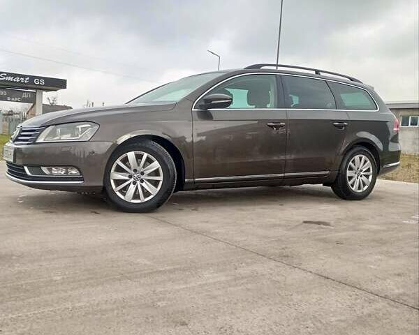 Коричневый Фольксваген Пассат, объемом двигателя 2 л и пробегом 338 тыс. км за 10900 $, фото 11 на Automoto.ua