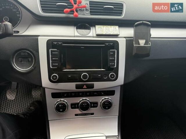 Коричневый Фольксваген Пассат, объемом двигателя 1.6 л и пробегом 250 тыс. км за 9999 $, фото 23 на Automoto.ua