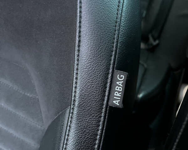 Коричневий Фольксваген Пассат, об'ємом двигуна 1.97 л та пробігом 239 тис. км за 12200 $, фото 4 на Automoto.ua