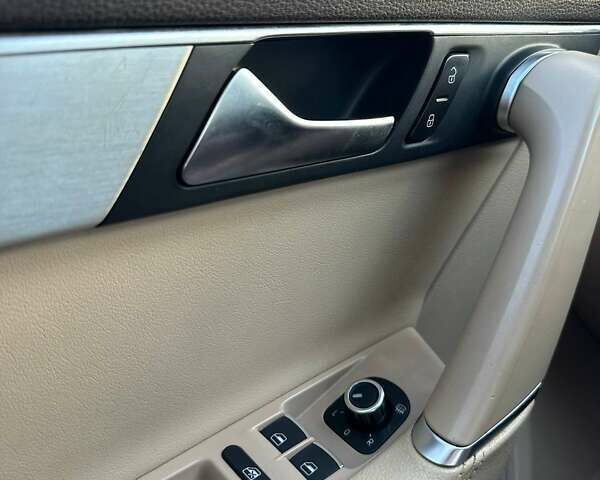 Коричневый Фольксваген Пассат, объемом двигателя 1.97 л и пробегом 256 тыс. км за 12850 $, фото 26 на Automoto.ua