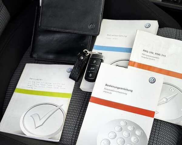 Коричневий Фольксваген Пассат, об'ємом двигуна 2 л та пробігом 267 тис. км за 10999 $, фото 88 на Automoto.ua