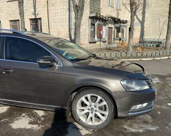 Коричневый Фольксваген Пассат, объемом двигателя 1.6 л и пробегом 280 тыс. км за 8899 $, фото 9 на Automoto.ua