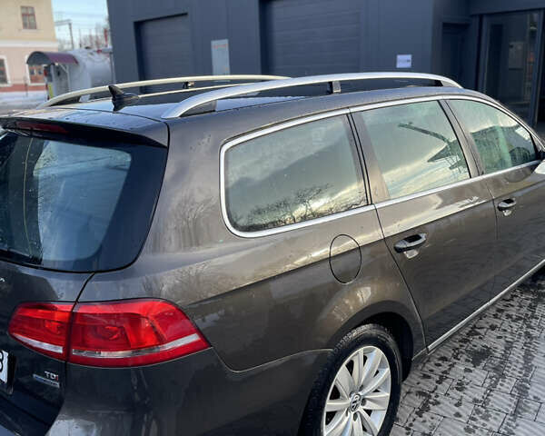 Коричневый Фольксваген Пассат, объемом двигателя 1.6 л и пробегом 284 тыс. км за 8950 $, фото 17 на Automoto.ua