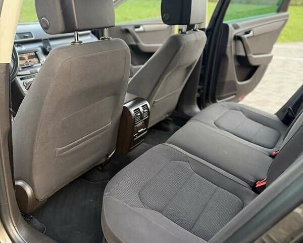 Коричневый Фольксваген Пассат, объемом двигателя 1.97 л и пробегом 336 тыс. км за 11700 $, фото 16 на Automoto.ua