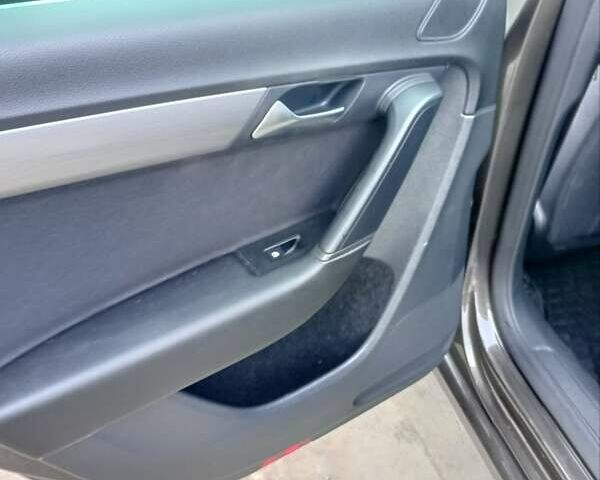 Коричневый Фольксваген Пассат, объемом двигателя 2 л и пробегом 338 тыс. км за 10900 $, фото 16 на Automoto.ua