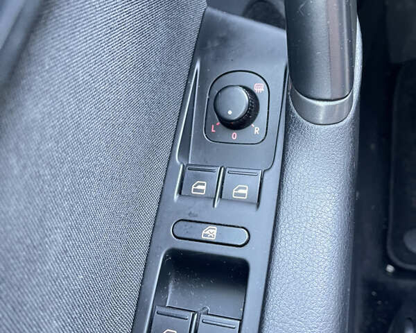 Коричневый Фольксваген Пассат, объемом двигателя 1.6 л и пробегом 284 тыс. км за 8950 $, фото 7 на Automoto.ua