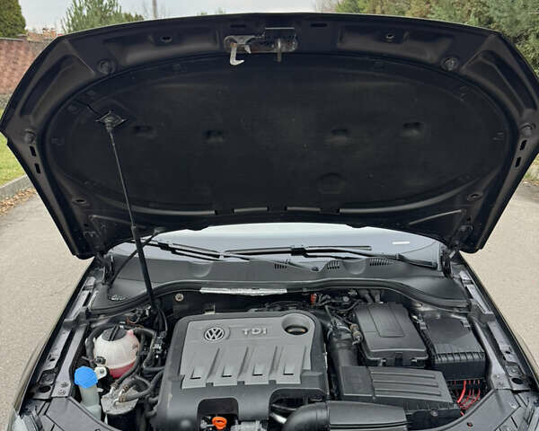 Коричневий Фольксваген Пассат, об'ємом двигуна 2 л та пробігом 217 тис. км за 12999 $, фото 97 на Automoto.ua