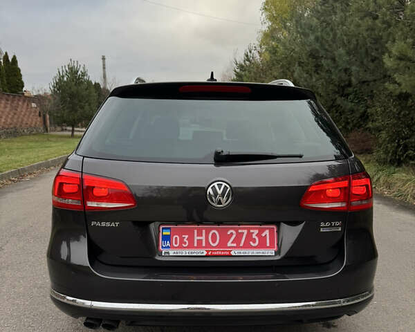 Коричневий Фольксваген Пассат, об'ємом двигуна 2 л та пробігом 217 тис. км за 12999 $, фото 24 на Automoto.ua