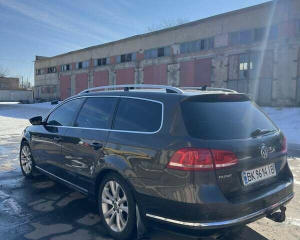 Коричневый Фольксваген Пассат, объемом двигателя 1.6 л и пробегом 280 тыс. км за 8899 $, фото 2 на Automoto.ua