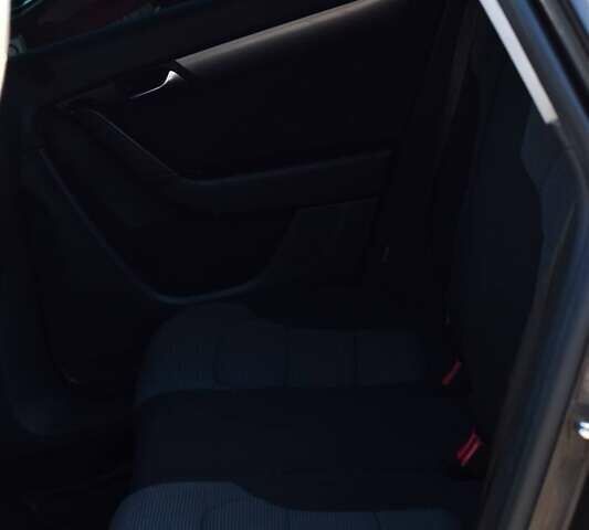 Коричневый Фольксваген Пассат, объемом двигателя 1.6 л и пробегом 210 тыс. км за 8550 $, фото 18 на Automoto.ua