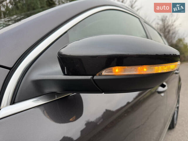 Коричневий Фольксваген Пассат, об'ємом двигуна 2 л та пробігом 217 тис. км за 12999 $, фото 32 на Automoto.ua