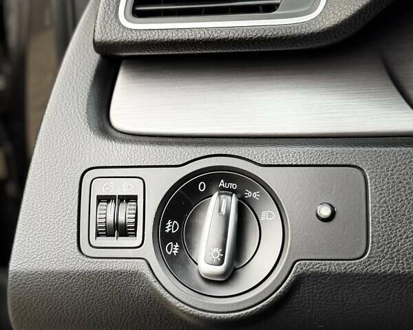 Коричневий Фольксваген Пассат, об'ємом двигуна 2 л та пробігом 267 тис. км за 10999 $, фото 71 на Automoto.ua