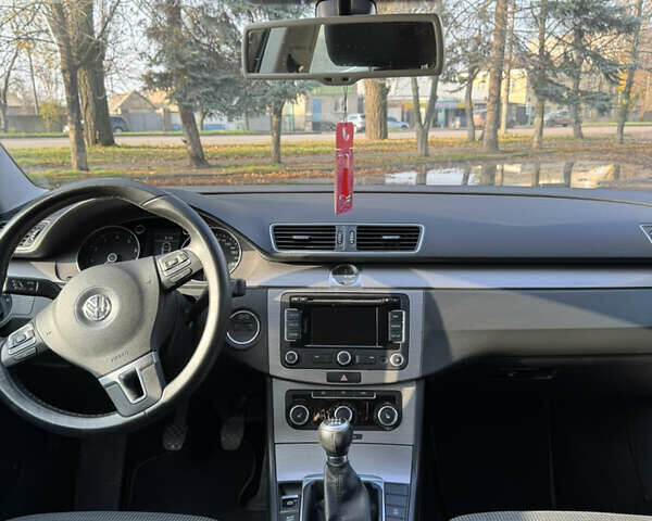 Коричневый Фольксваген Пассат, объемом двигателя 1.4 л и пробегом 142 тыс. км за 9300 $, фото 5 на Automoto.ua