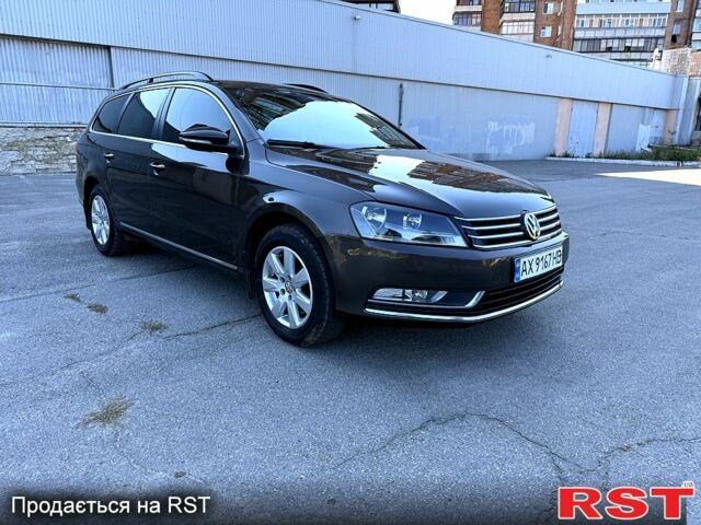 Коричневий Фольксваген Пассат, об'ємом двигуна 1.6 л та пробігом 250 тис. км за 8500 $, фото 1 на Automoto.ua