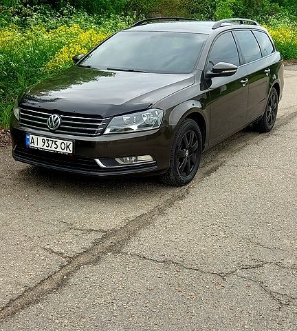 Коричневий Фольксваген Пассат, об'ємом двигуна 2 л та пробігом 320 тис. км за 10200 $, фото 3 на Automoto.ua