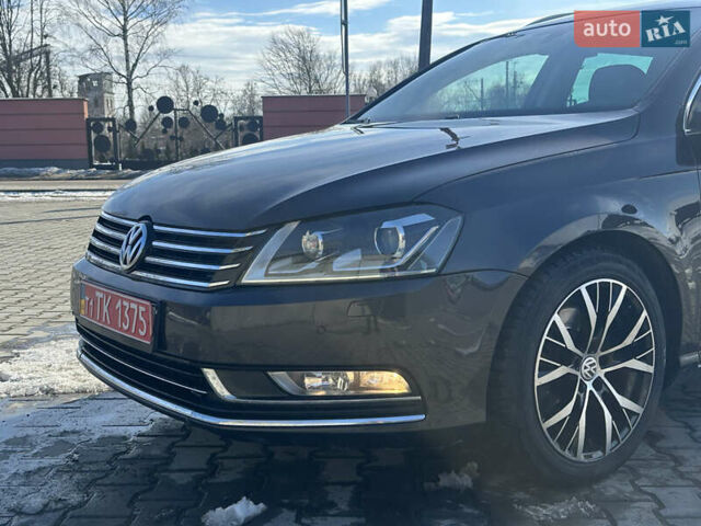 Коричневый Фольксваген Пассат, объемом двигателя 2 л и пробегом 250 тыс. км за 10899 $, фото 4 на Automoto.ua