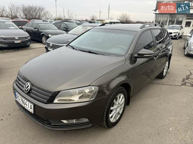Коричневый Фольксваген Пассат, объемом двигателя 1.6 л и пробегом 250 тыс. км за 9999 $, фото 3 на Automoto.ua