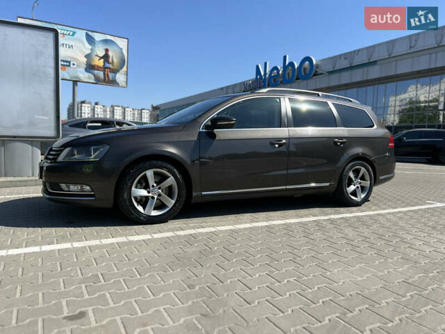 Коричневий Фольксваген Пассат, об'ємом двигуна 2 л та пробігом 265 тис. км за 9499 $, фото 25 на Automoto.ua