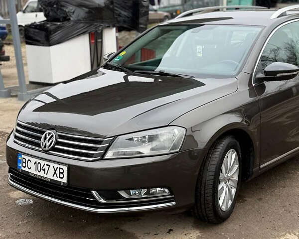 Коричневий Фольксваген Пассат, об'ємом двигуна 1.6 л та пробігом 284 тис. км за 9300 $, фото 1 на Automoto.ua