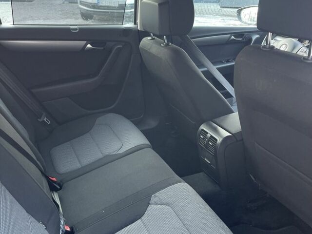 Коричневий Фольксваген Пассат, об'ємом двигуна 1.6 л та пробігом 284 тис. км за 8950 $, фото 11 на Automoto.ua