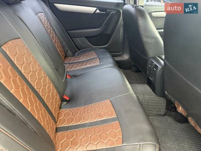 Коричневый Фольксваген Пассат, объемом двигателя 1.6 л и пробегом 250 тыс. км за 9999 $, фото 34 на Automoto.ua