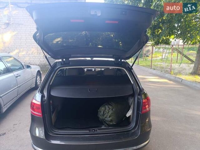 Коричневый Фольксваген Пассат, объемом двигателя 2 л и пробегом 290 тыс. км за 12000 $, фото 4 на Automoto.ua